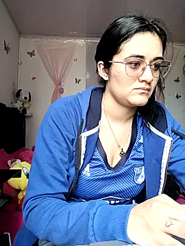 Snapshot of Hanna_Kinsley chatting on 10-22-25, 05:45 Hanna Kinsley online show from 10-22-25, 05:45