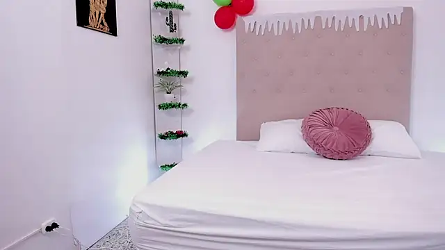 Alena Hegmann online show from 12-09-24, 06:46