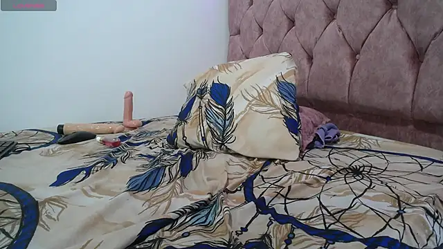 AMBER LOVE22 online show from 12-30-24, 10:34