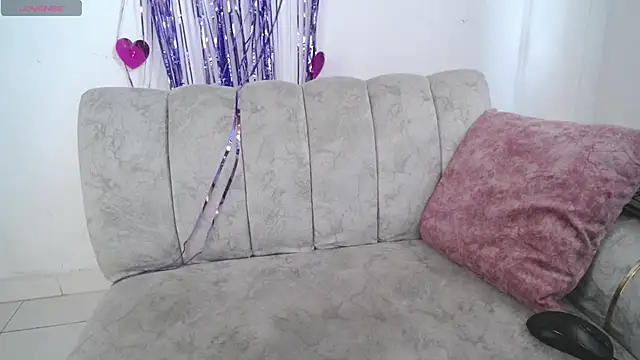 AMBER LOVE22 online show from 02-21-25, 06:15