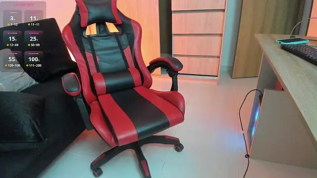 AMBER LOVE22 online show from 10-30-25, 03:52