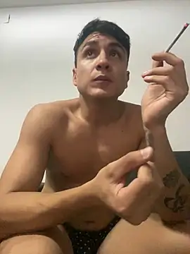 Snapshot of LCarreraa chatting on 01-21-25, 11:24 LCarreraa online show from 01-21-25, 11:24