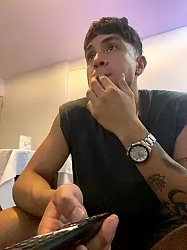 Snapshot of LCarreraa chatting on 01-18-26, 05:55 LCarreraa online show from 01-18-26, 05:55