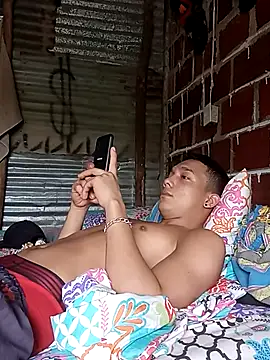 Snapshot of tayson_ chatting on 02-03-25, 01:30 tayson online show from 02-03-25, 01:30