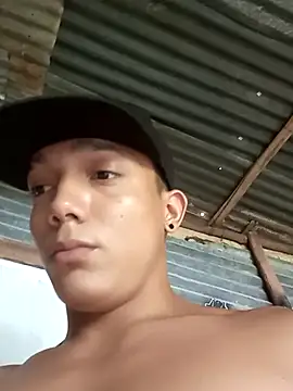 Snapshot of tayson_ chatting on 02-06-25, 06:13 tayson online show from 02-06-25, 06:13