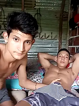 Snapshot of tayson_ chatting on 02-15-25, 02:22 tayson online show from 02-15-25, 02:22