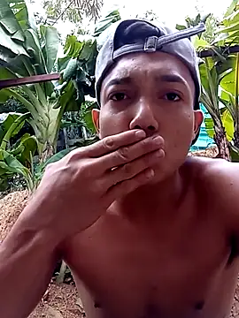 Snapshot of tayson_ chatting on 03-15-25, 11:40 tayson online show from 03-15-25, 11:40