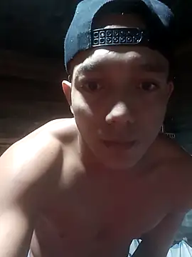 Snapshot of tayson_ chatting on 03-21-26, 10:42 tayson online show from 03-21-26, 10:42