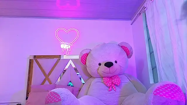 Jazmin tay online show from 09-26-25, 11:47