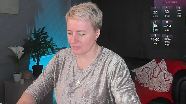 Nika Smit online show from 04-03-26, 09:29