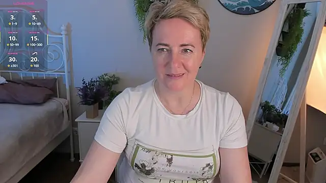 Snapshot of Nika_Smit chatting on 06-05-26, 08:09 Nika Smit online show from 06-05-26, 08:09