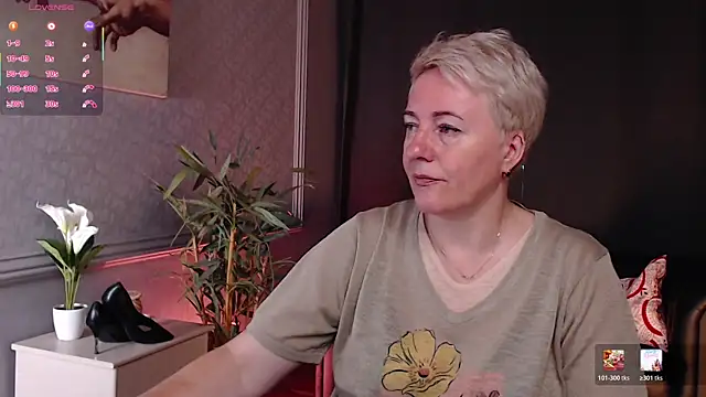 Snapshot of Nika_Smit chatting on 07-12-26, 05:20 Nika Smit online show from 07-12-26, 05:20
