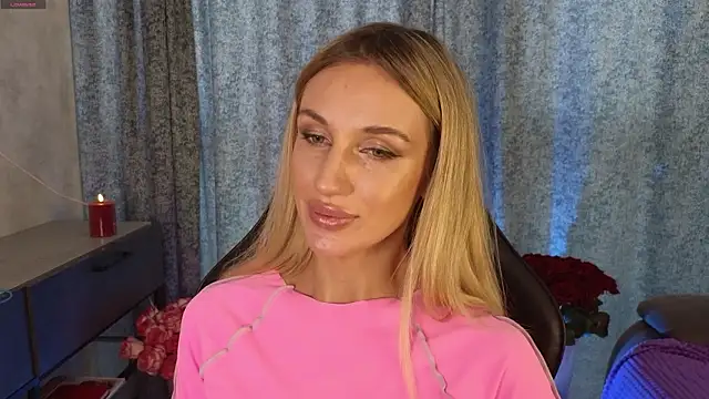 Megan Kira online show from 03-10-26, 10:42