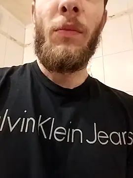 Snapshot of hoot_denis28 chatting on 02-08-25, 06:01 hoot denis28 online show from 02-08-25, 06:01