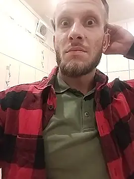 Snapshot of hoot_denis28 chatting on 01-18-26, 05:50 hoot denis28 online show from 01-18-26, 05:50