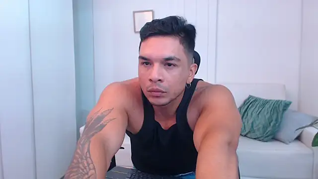 estebandelouis online show from 03-04-25, 01:28