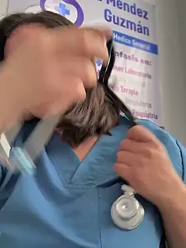 NATHALIA-28  online show from 11-18-25, 12:20