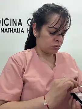 Snapshot of NATHALIA-28_ chatting on 06-03-26, 06:24 NATHALIA-28 online show from 06-03-26, 06:24