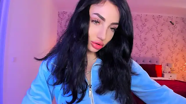 NancyLovee  online show from 04-17-26, 11:57