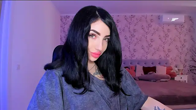 Snapshot of NancyLovee_ chatting on 06-16-26, 12:30 NancyLovee online show from 06-16-26, 12:30