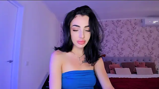 Snapshot of NancyLovee_ chatting on 07-25-26, 02:36 NancyLovee online show from 07-25-26, 02:36