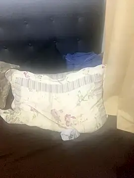 gloria7v05 online show from 12-21-25, 02:41