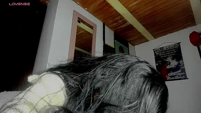 Snapshot of Nenita_Hot_ chatting on 10-02-25, 04:19 Nenita Hot  online show from 10-02-25, 04:19