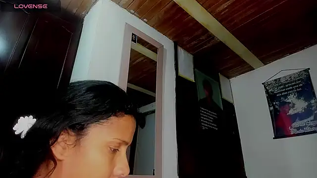 Snapshot of Nenita_Hot_ chatting on 10-05-25, 09:56 Nenita Hot  online show from 10-05-25, 09:56