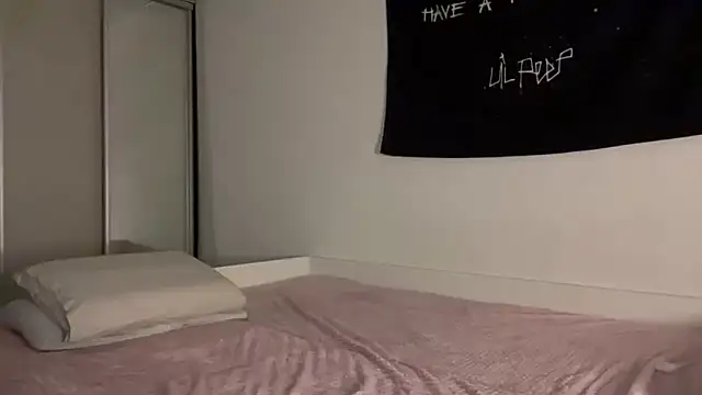 ur molly online show from 09-25-25, 10:46