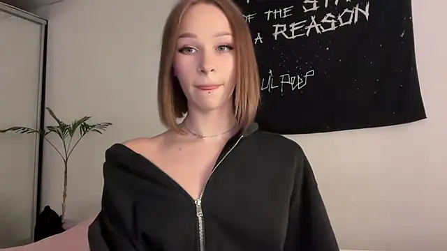 ur molly online show from 04-15-26, 12:34