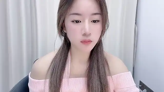 chloe-01 online show from 12-04-24, 12:14