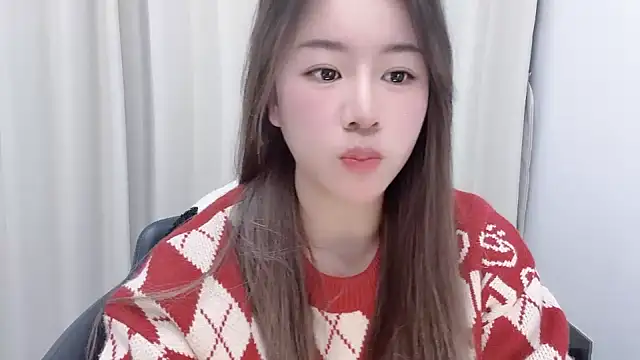 chloe-01 online show from 12-25-24, 12:58