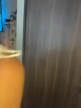 MOMALANA online show from 04-17-26, 01:08