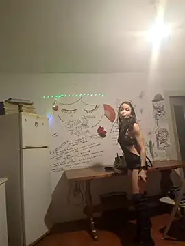 VanessaBraun online show from 12-04-25, 02:43