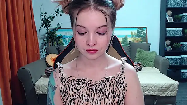Snapshot of SYKE chatting on 12-02-24, 02:42 SYKE online show from 12-02-24, 02:42