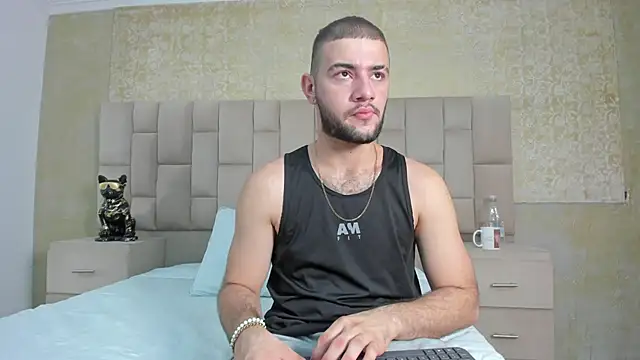 MaximusDick1  online show from 10-30-25, 04:25