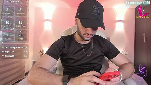 MaximusDick1  online show from 02-28-26, 12:06