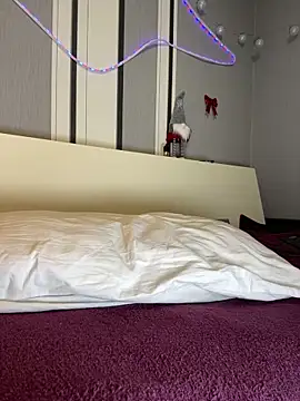 Jadelli online show from 03-17-25, 12:41