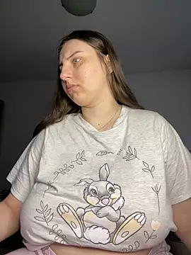 Snapshot of KarinaCelinne chatting on 02-04-25, 10:54 KarinaCelinne online show from 02-04-25, 10:54