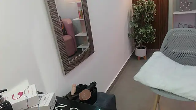 Dalila Sky online show from 03-25-26, 06:03