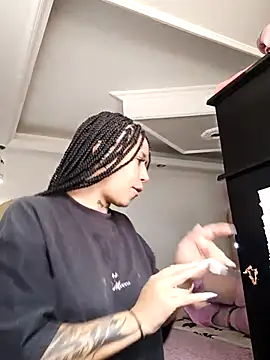 Snapshot of devi_black13_ chatting on 02-21-26, 05:03 devi black13 online show from 02-21-26, 05:03