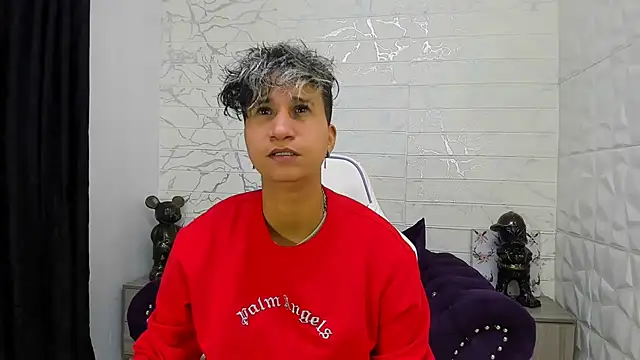 Snapshot of Im_Milan_Rs chatting on 02-19-25, 12:14 Im Milan Rs online show from 02-19-25, 12:14