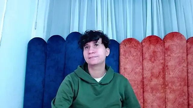 Snapshot of Im_Milan_Rs chatting on 09-25-25, 02:48 Im Milan Rs online show from 09-25-25, 02:48