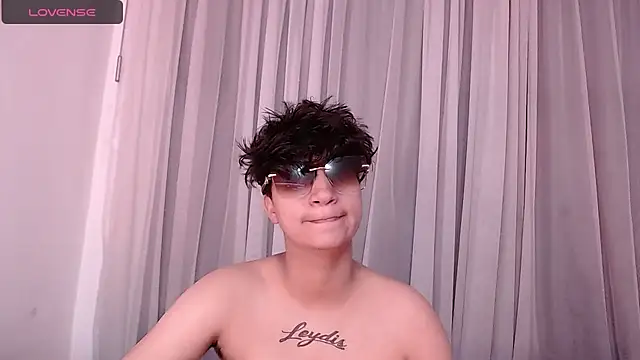 Im Milan Rs online show from 11-13-25, 04:22