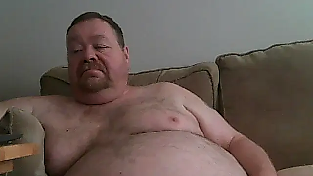 Snapshot of hitman_35 chatting on 06-12-26, 09:46 hitman 35 online show from 06-12-26, 09:46