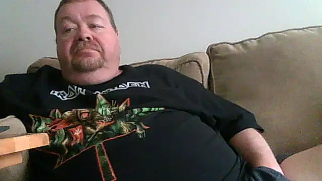 Snapshot of hitman_35 chatting on 06-22-26, 05:32 hitman 35 online show from 06-22-26, 05:32