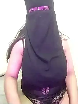 Snapshot of nadya-74 chatting on 09-17-25, 01:24 nadya-74 online show from 09-17-25, 01:24