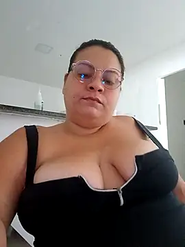 Snapshot of carola_hotwife chatting on 05-09-26, 11:59 carola hotwife online show from 05-09-26, 11:59