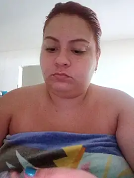 Snapshot of carola_hotwife chatting on 05-13-26, 12:46 carola hotwife online show from 05-13-26, 12:46