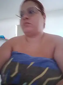 Snapshot of carola_hotwife chatting on 05-15-26, 12:01 carola hotwife online show from 05-15-26, 12:01